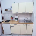 شقة Ritosa بوريتش